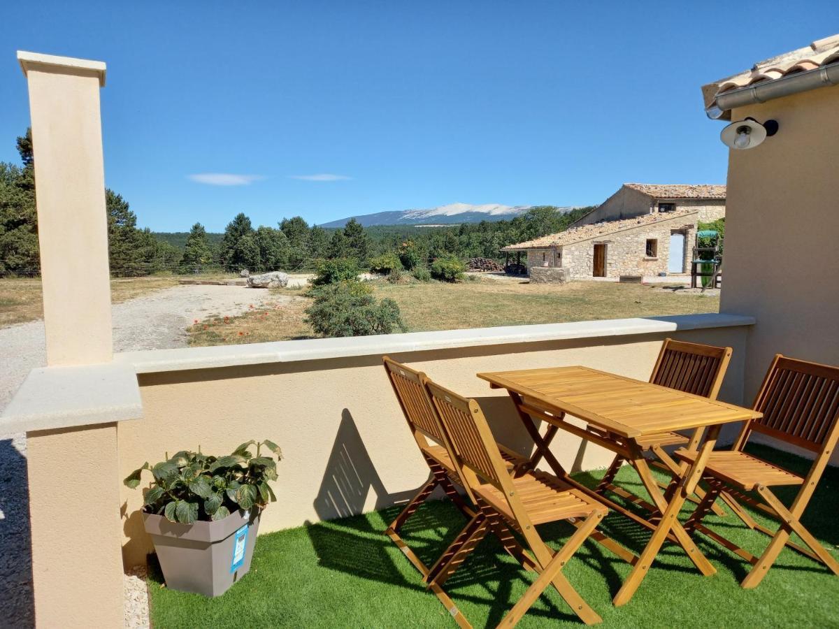 A Ventoux Yourte Monieux Exterior foto